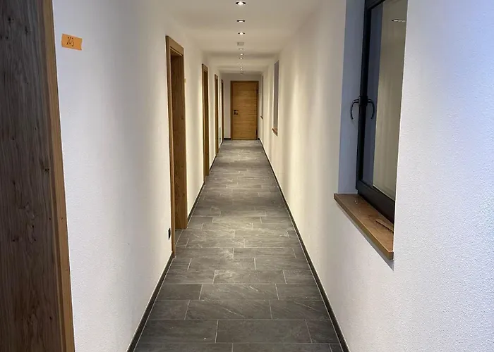 Roessl Апарт-отель 3*